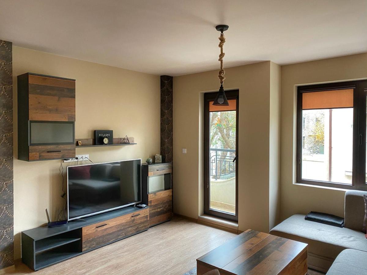 Stylish Urban Apart New 2021 Close To The Beach Varna Dış mekan fotoğraf