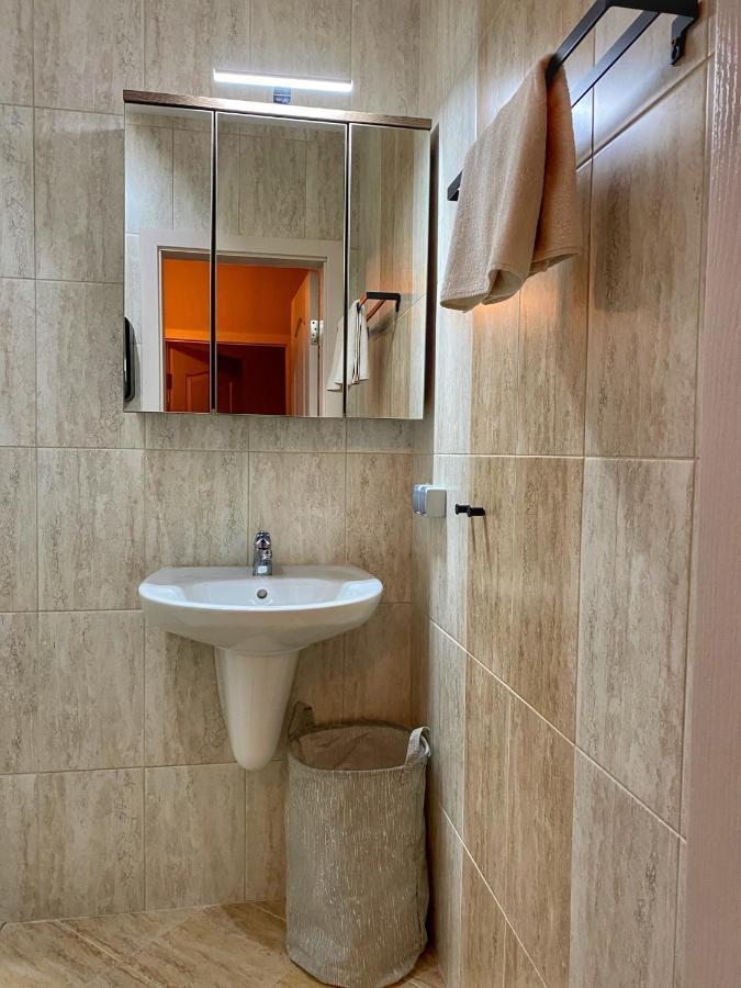 Stylish Urban Apart New 2021 Close To The Beach Varna Dış mekan fotoğraf